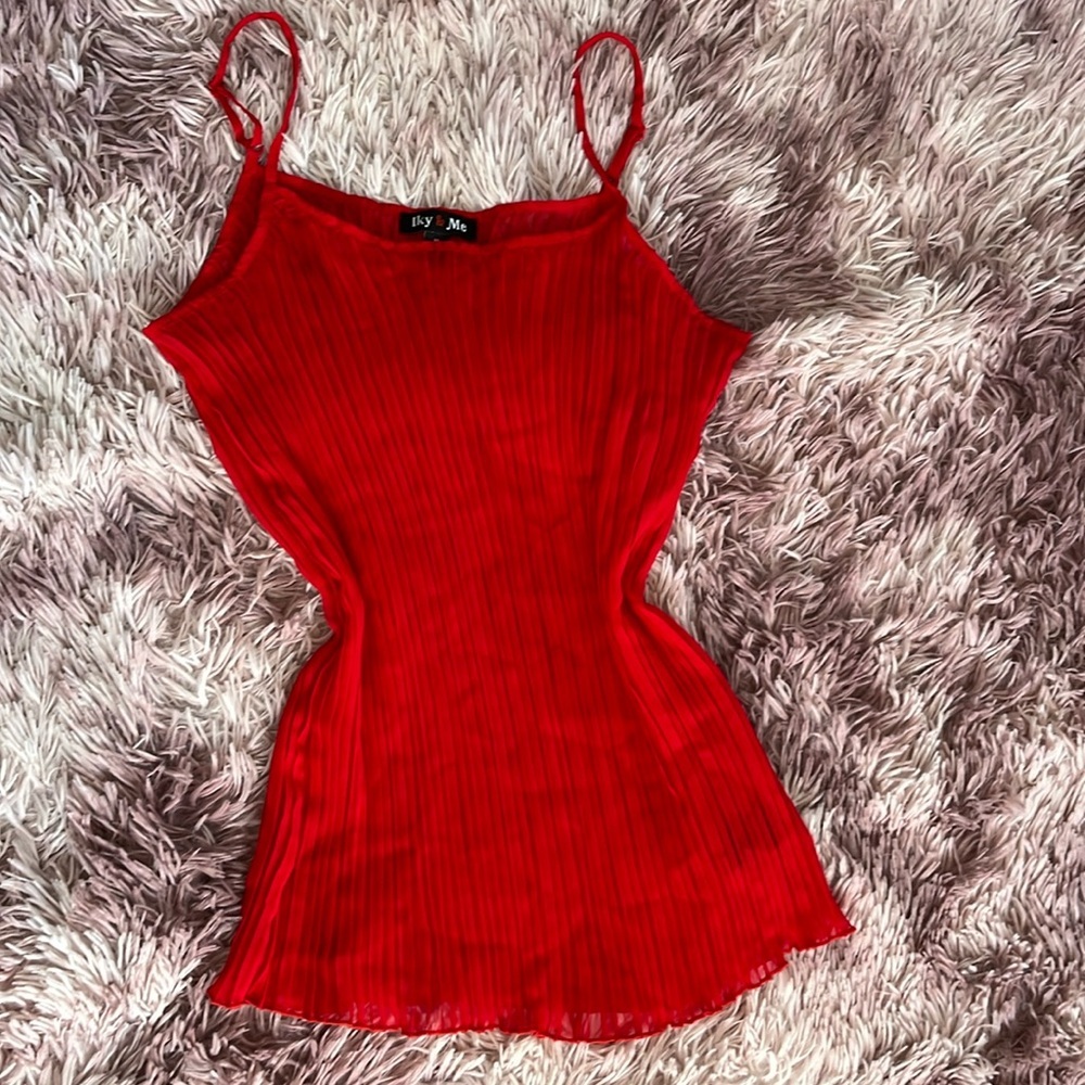 IKY Me Red Sheer Pleaded Top - Picture 3 of 9
